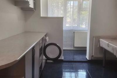 Apartament cu 2 camere decomandat în 5 Călărasi - 6