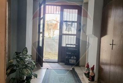 Casă cu 5 camere cu Teren 809 Mp în Central - 7