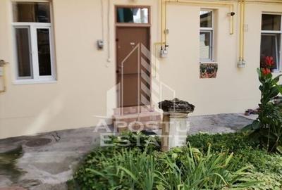 Apartament cu 3 camere, semidecomandat,situat in zona Centrala - 8