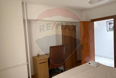 Apartament 3 camere de vanzare - Bulevardul Decebal Apartament 3 camere de vanzare - Bulevardul Decebal - 5