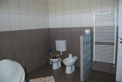 Snagov, vila de inchiriat/vanzare deschidere lac, piscina, 5 camere, garaj - 16