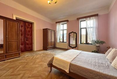 Apartament cu 3 dormitoare și curte, la 3 minute de Piața Sfatului - 2