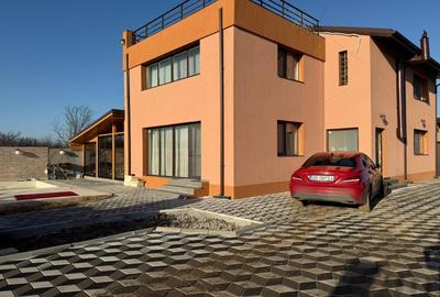 Vila de 400 mp cu piscina / 8 camere /1500 MP / Giurgiu-Buturugeni - 1