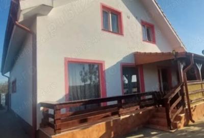 Casă cu 6 camere cu Teren 540 Mp în Sânpaul