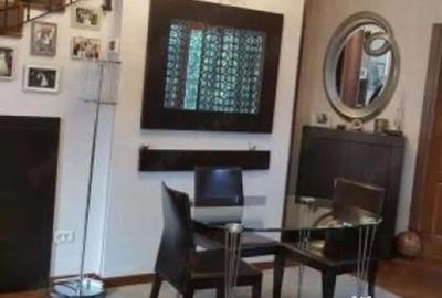 Casă cu 7 camere cu Teren 128 Mp în Central - 2