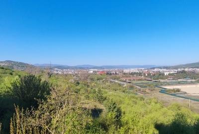 Apartament cu 3 camere semidecomandat, mobilat în Florești - 18