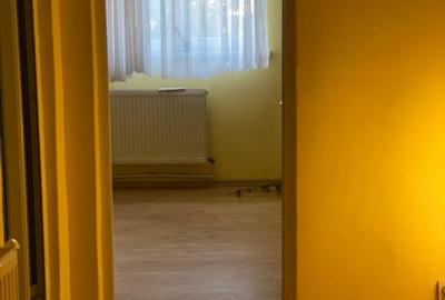 Garsonieră decomandată în Barieră - 3