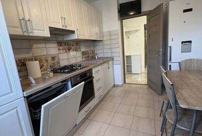 Apartament cu 3 camere decomandat în Mazepa 2 - 1