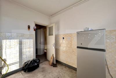 Apartament 2 camere vechi, pentru renovat, zona Democratiei, Sud - 8
