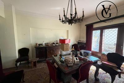 Casă individuală cu 13 camere cu Canalizare în Capitale - 3