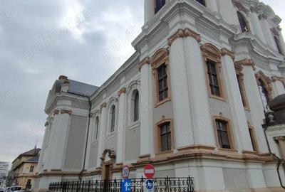 Spațiu comercial, de 62 mp, în P-ța Unirii - 1