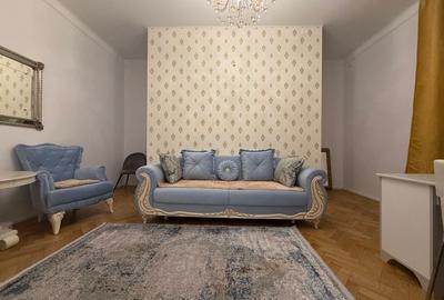 Apartament cu 3 camere semidecomandat, mobilat în Central - 1