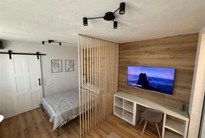 Garsonieră decomandată în Central - 2