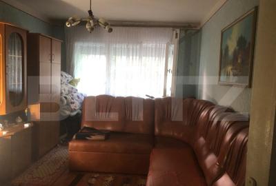 Apartament de vanzare , 4 camere , zona M15 - 1