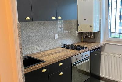 Garsonieră decomandată în Central - 9