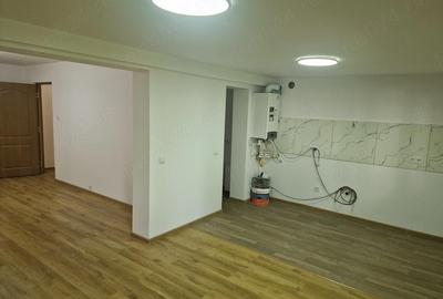 Apartament cu 3 camere decomandat în George Enescu - 6
