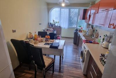 Apartament cu 4 camere semidecomandat, mobilat în Faleza Nord - 10