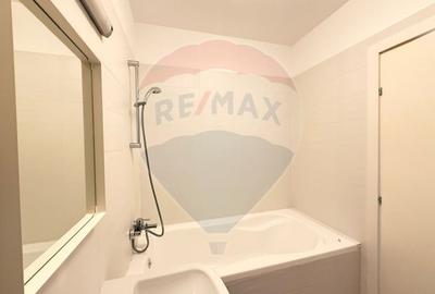 Apartament cu 3 camere semidecomandat, mobilat în Nord - 25