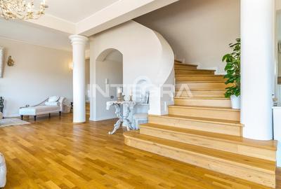 Panorama Clujului din Fiecare Fereastra: Eleganta Italiana langa Parcul Central - 17