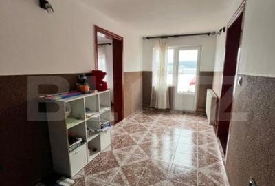 Casă cu 4 camere cu Teren 1400 Mp în Central - 13