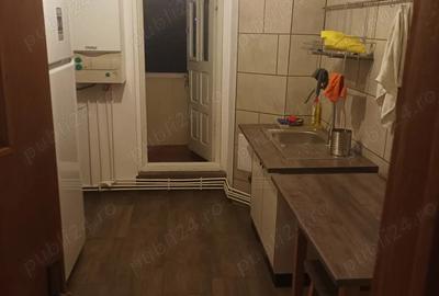 Persoana Fizica. inchiriez 1 camera la apartament, 800 lei, zona centrala, pt o fata - 3