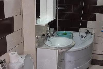 Apartament cu 3 camere decomandat în Sud - 1