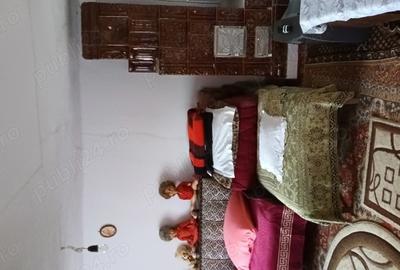 Casă cu 4 camere în Central - 2