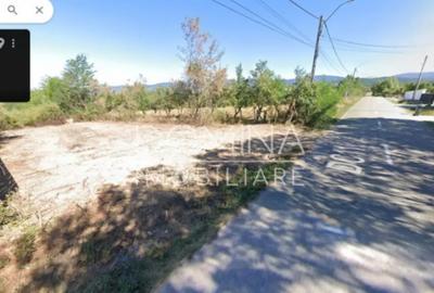 Teren de 3055 mp, în Hirișești - 3