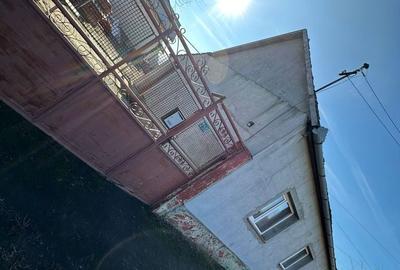 Casă cu 3 camere în Central - 1
