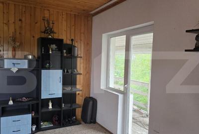 Casa 5 camere , 300 mp; Teren - 2000 mp . Viile Satu Mare - 6