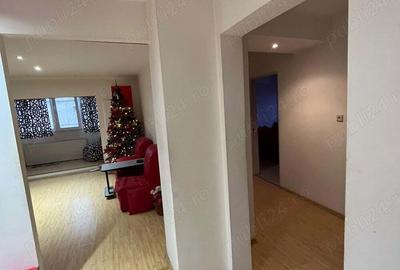 Vand apartament 3 camere central - 8