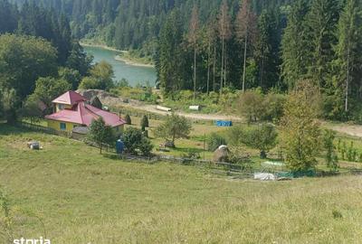 Teren de 1500 mp, în Central - 3