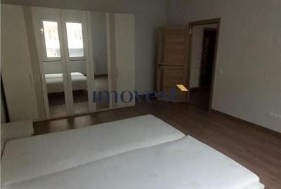 Apartament cu 3 camere în Central - 3
