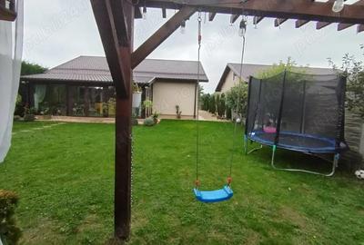 Casă cu 3 camere cu Teren 465 Mp în Utvin - 4