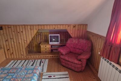 Duplex cu 4 camere cu Canalizare în Central - 33