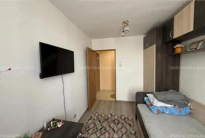 Apartament cu 3 camere semidecomandat în Central - 5