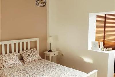 Apartament cochet, doua camere, structura decomandata,  priveliste spre munte, R - 11