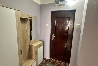 Apartament cu 2 camere semidecomandat, mobilat în Podu Roș - 2