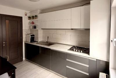 Apartament cu 3 camere decomandat în Șagului