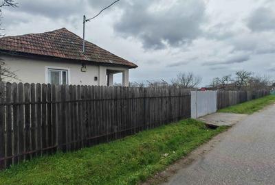 Casă cu 3 camere cu Teren 1528 Mp în Optași - 8
