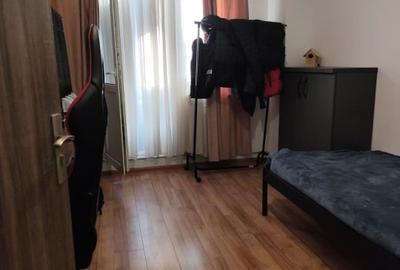 Apartament cu 4 camere semidecomandat în Sebastian - 3