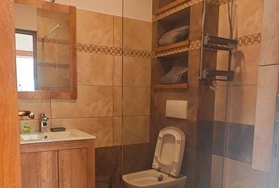 Casă cu 4 camere în Central - 6