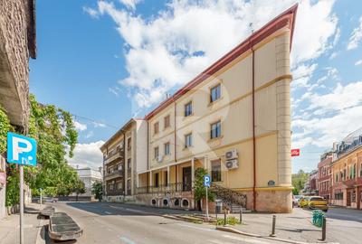 RESTAURANT DE VANZARE  zona ARMENEASCA - 2