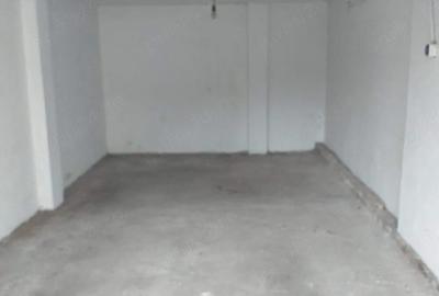 Spațiu comercial, de 20 mp, în Central - 4