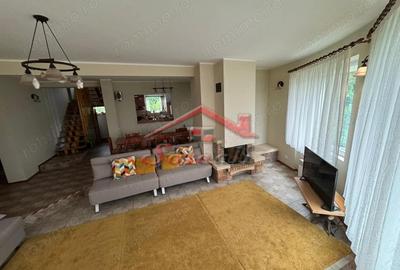 Casă cu Teren 2404 Mp în Cornu - 2