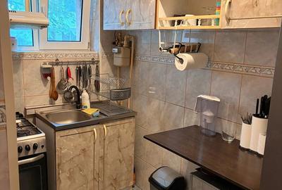 Apartament cu 3 camere decomandat în Giurgiului - 1