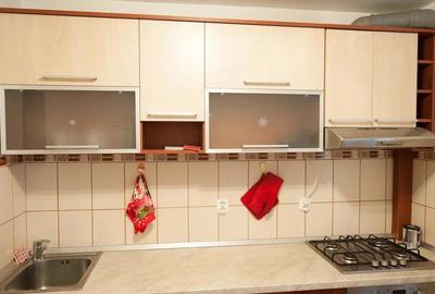 Apartament cu 3 camere decomandat în Canta - 6