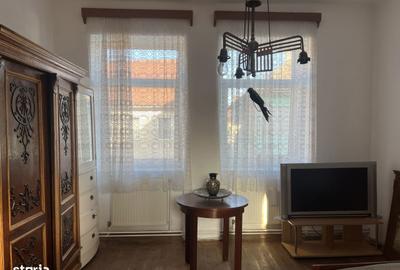 Casă cu 4 camere cu Teren 360 Mp în Central - 3