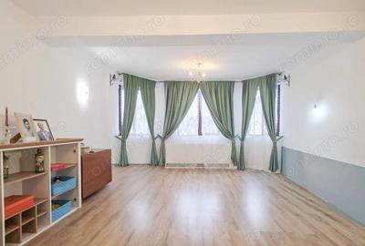 Casă cu 11 camere cu Canalizare în Dragomirești-Deal - 8