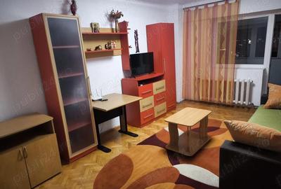 Garsonieră decomandată în Central - 8